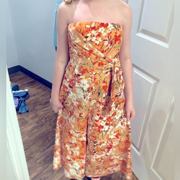 Entro Strapless Floral Wide-Legged Romper - Picture 2 of 10